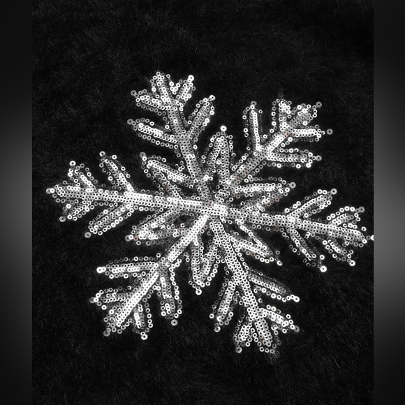 🆕NWT Shop Cider🍎 | Snowflake ❄️ Pattern Fluffy Sweater - Picture 4 of 9